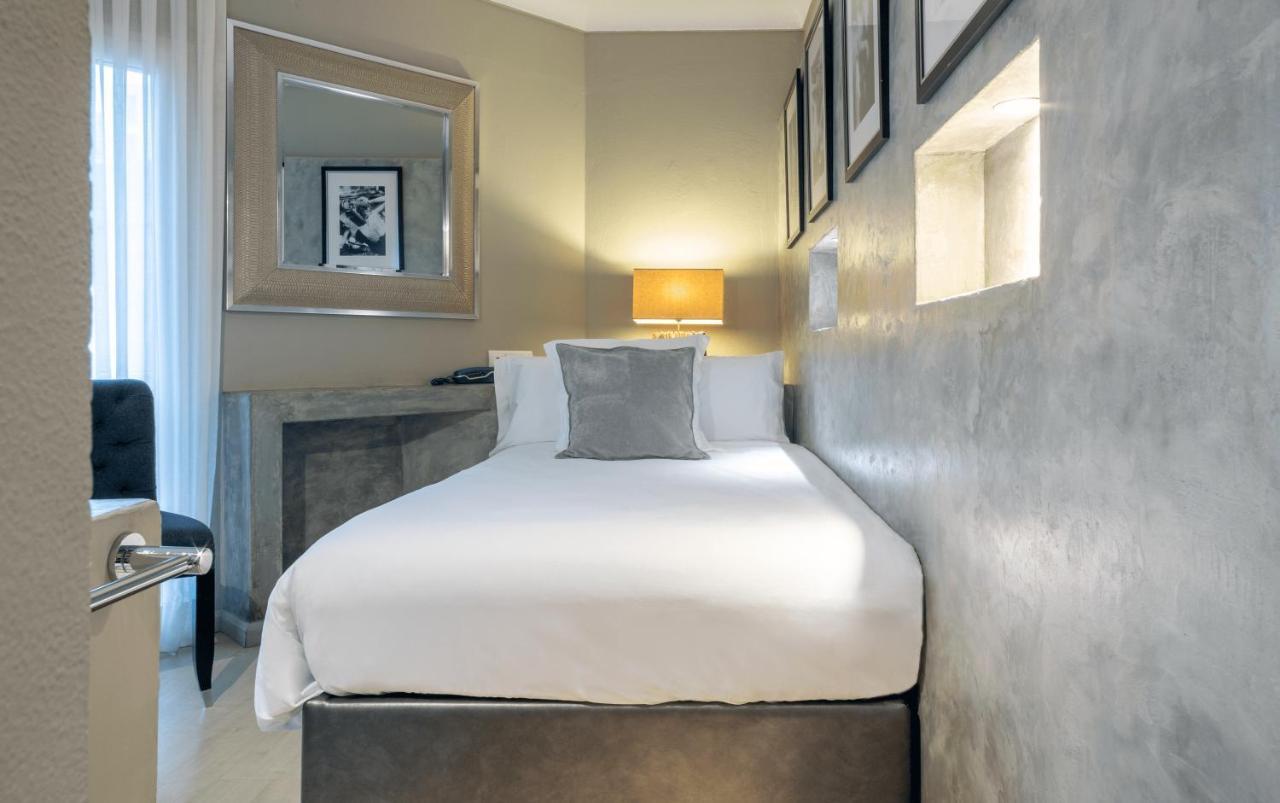 Single Room with Private Bathroom,1541869789:JPEG
